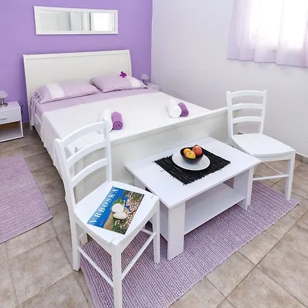 Soba Lavander Apartman